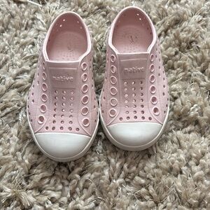 Native Kids Light Pink Water Shoes